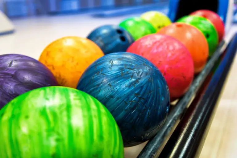 How To Pick The Bowling Ball That Is Right For You