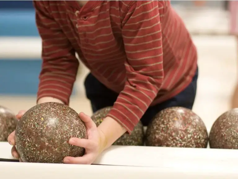 What Type of Ball is Used in Duckpin Bowling: A Clear Explanation